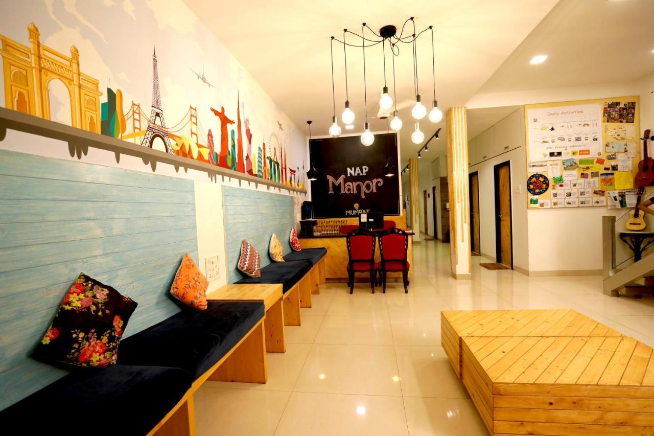 Nap Manor Hostels مومباي المظهر الخارجي الصورة
