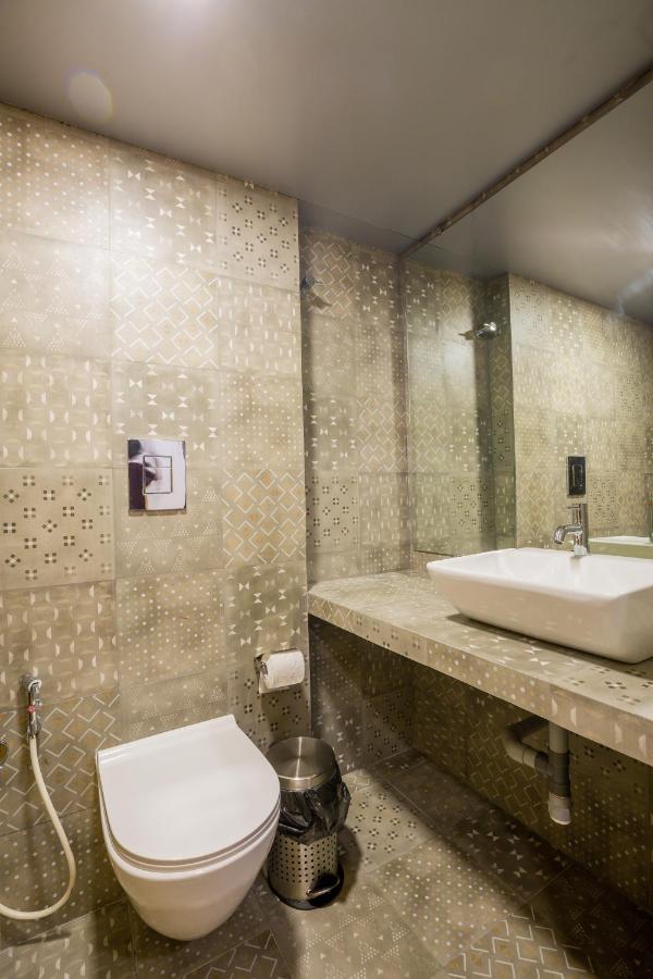 Nap Manor Hostels مومباي المظهر الخارجي الصورة